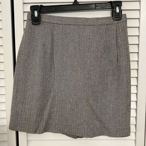 Vintage Talbots mini herringbone skirt. Size 6 but fits like 0